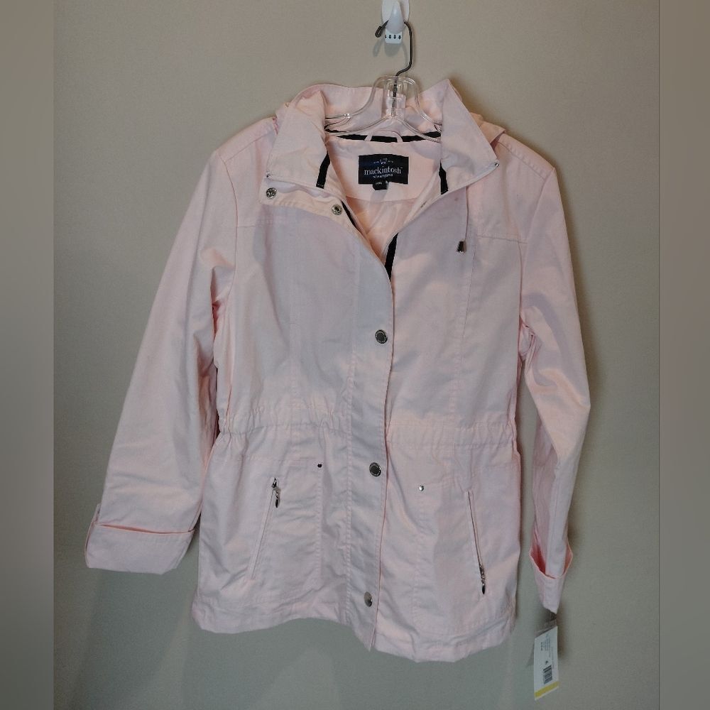 MACKINTOSH Size Medium removeable Hood SNAP/ZIPS Lined Jacket NWT